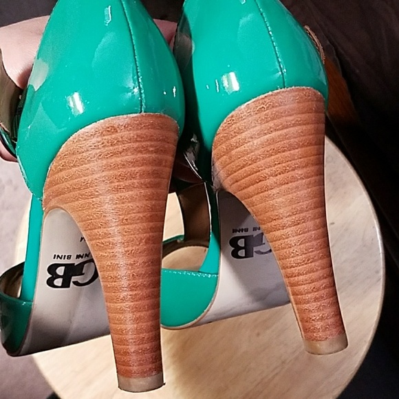 Gianni Bini heels - Picture 5 of 6